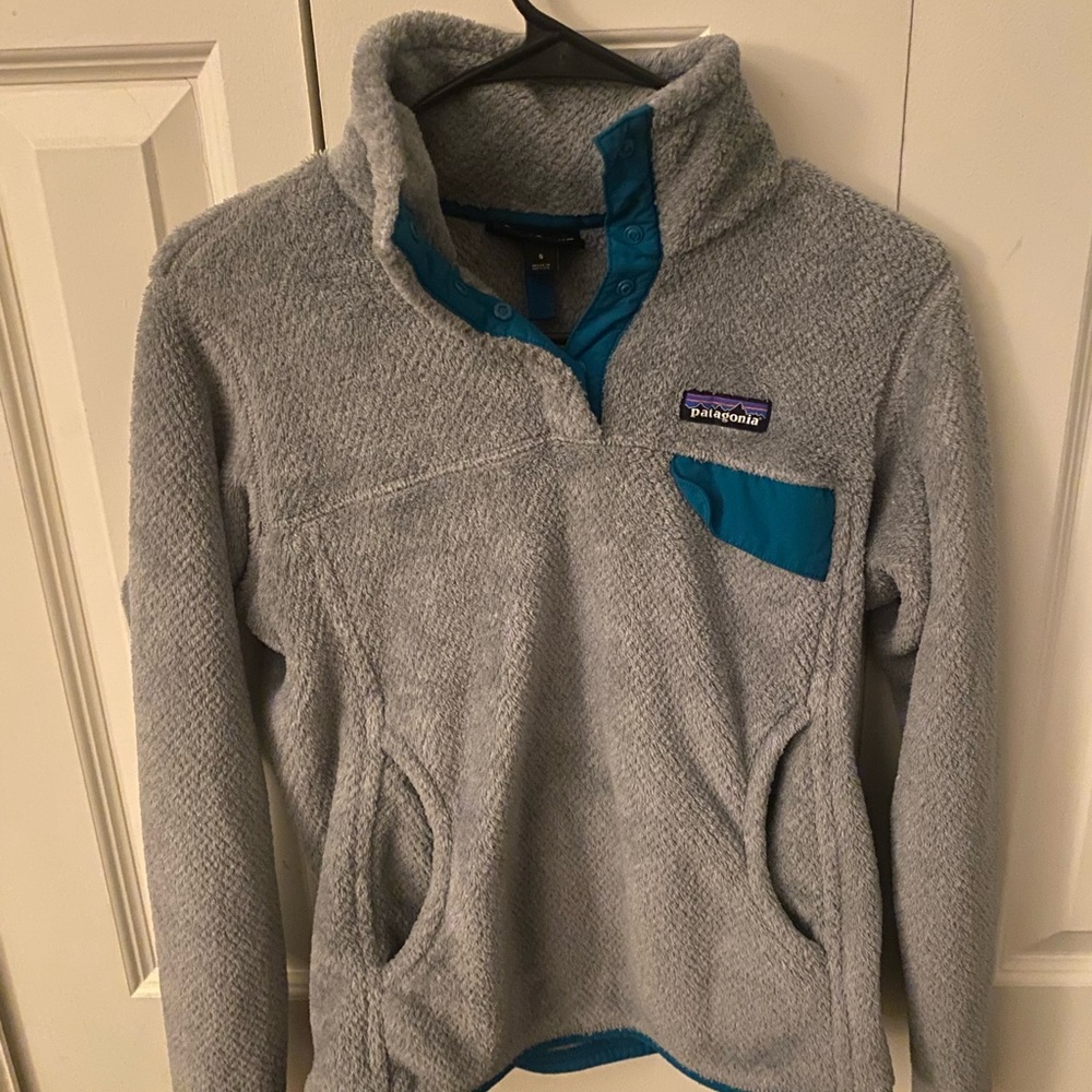 Gray and blue Patagonia sweater Size small